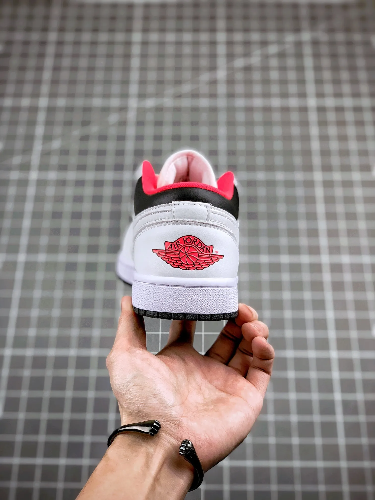 Air Jordan 1 Low GS 'Chicago Home' Replica - A Detailed Review | YtaYta