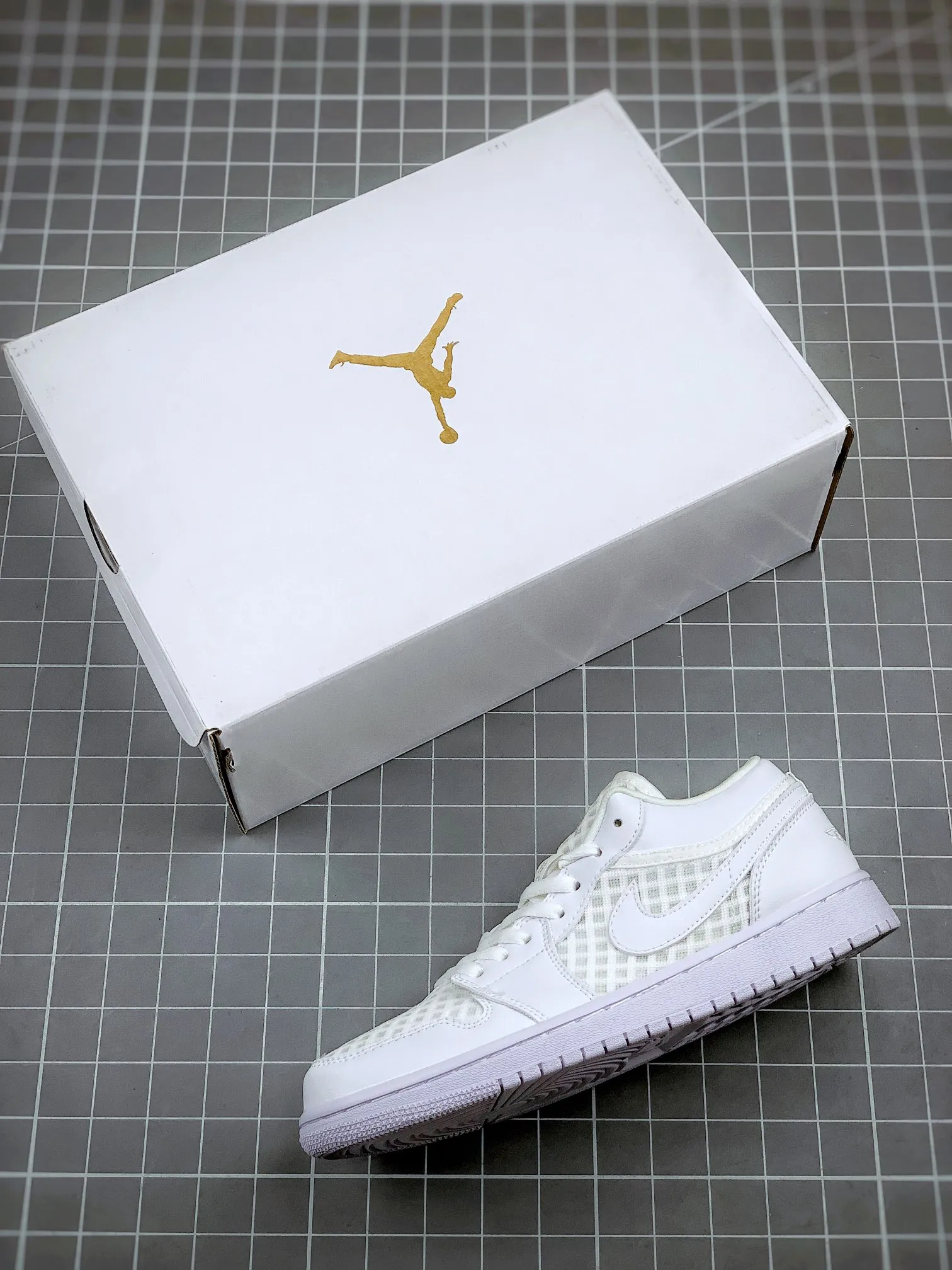 Air Jordan 1 Retro Low Breathe 'Triple White': A Comprehensive Review | YtaYta