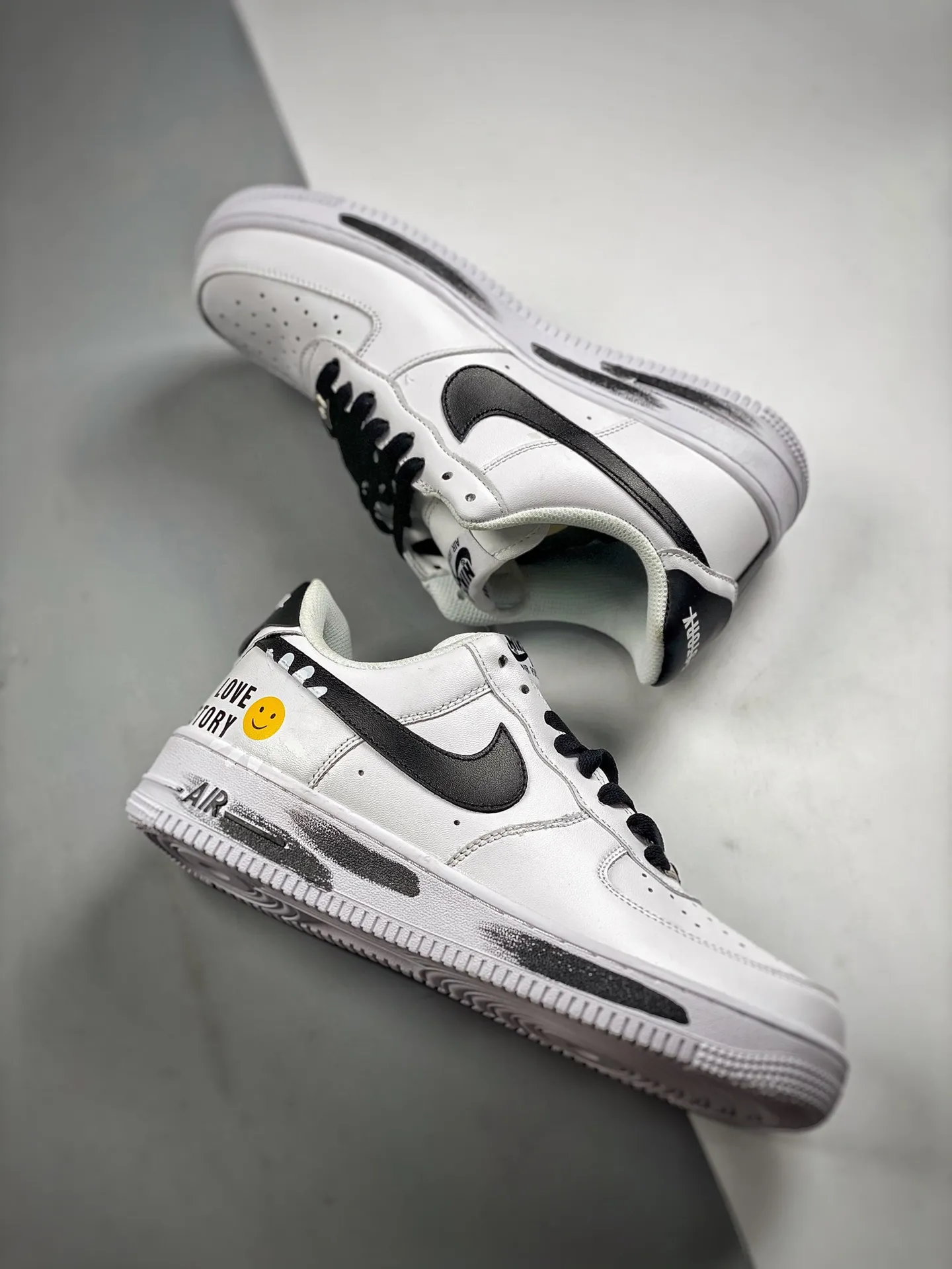 Exploring the Replica Market: G-Dragon x Nike Air Force 1 'Para-Noise' 2.0 Review | YtaYta