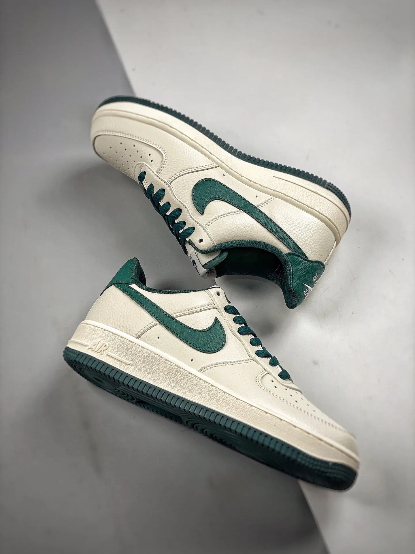 Exploring Nike Air Force 1 Replicas: White & Green Sneakers Analysis | YtaYta