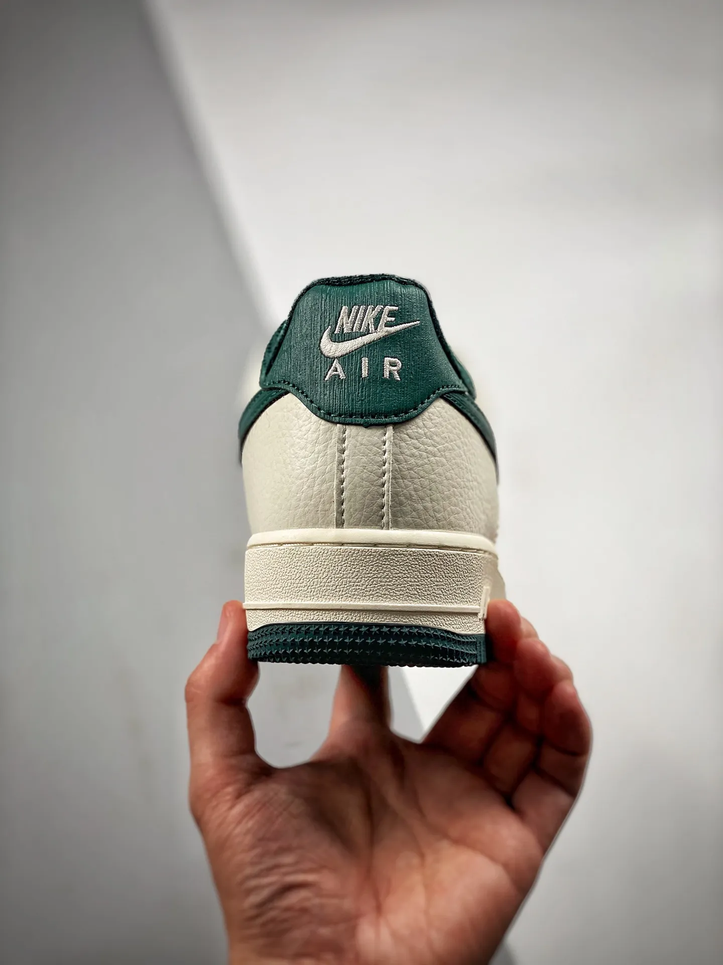 Exploring Nike Air Force 1 Replicas: White & Green Sneakers Analysis | YtaYta