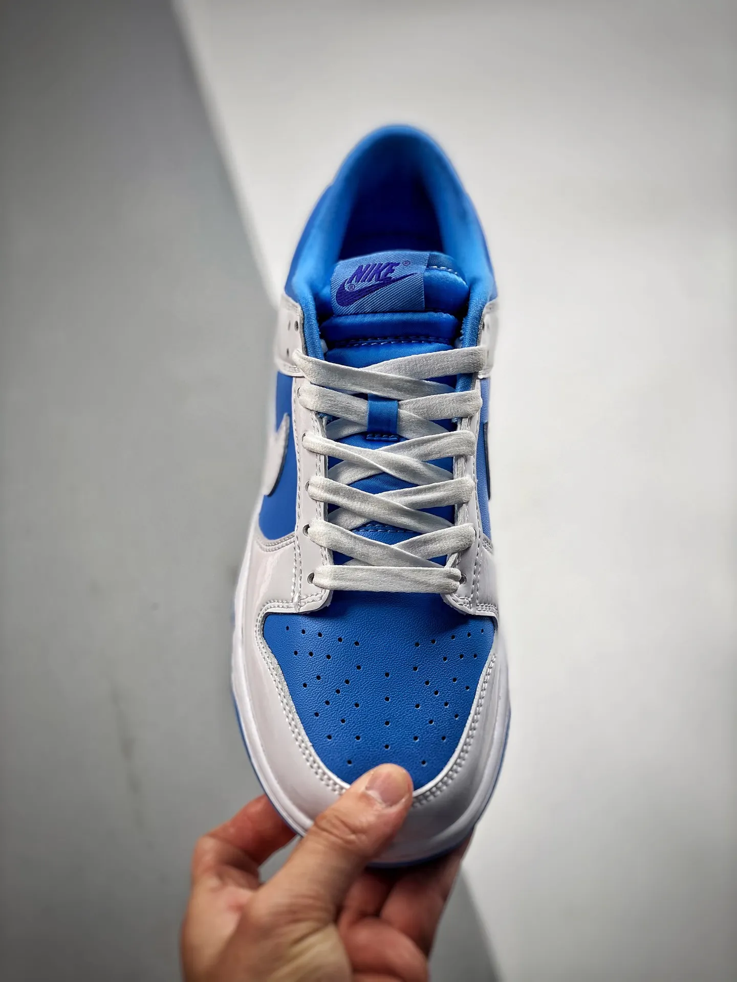 Fake Rep Replica Nike Dunk Low Reverse UNC (W) in Blue | YtaYta