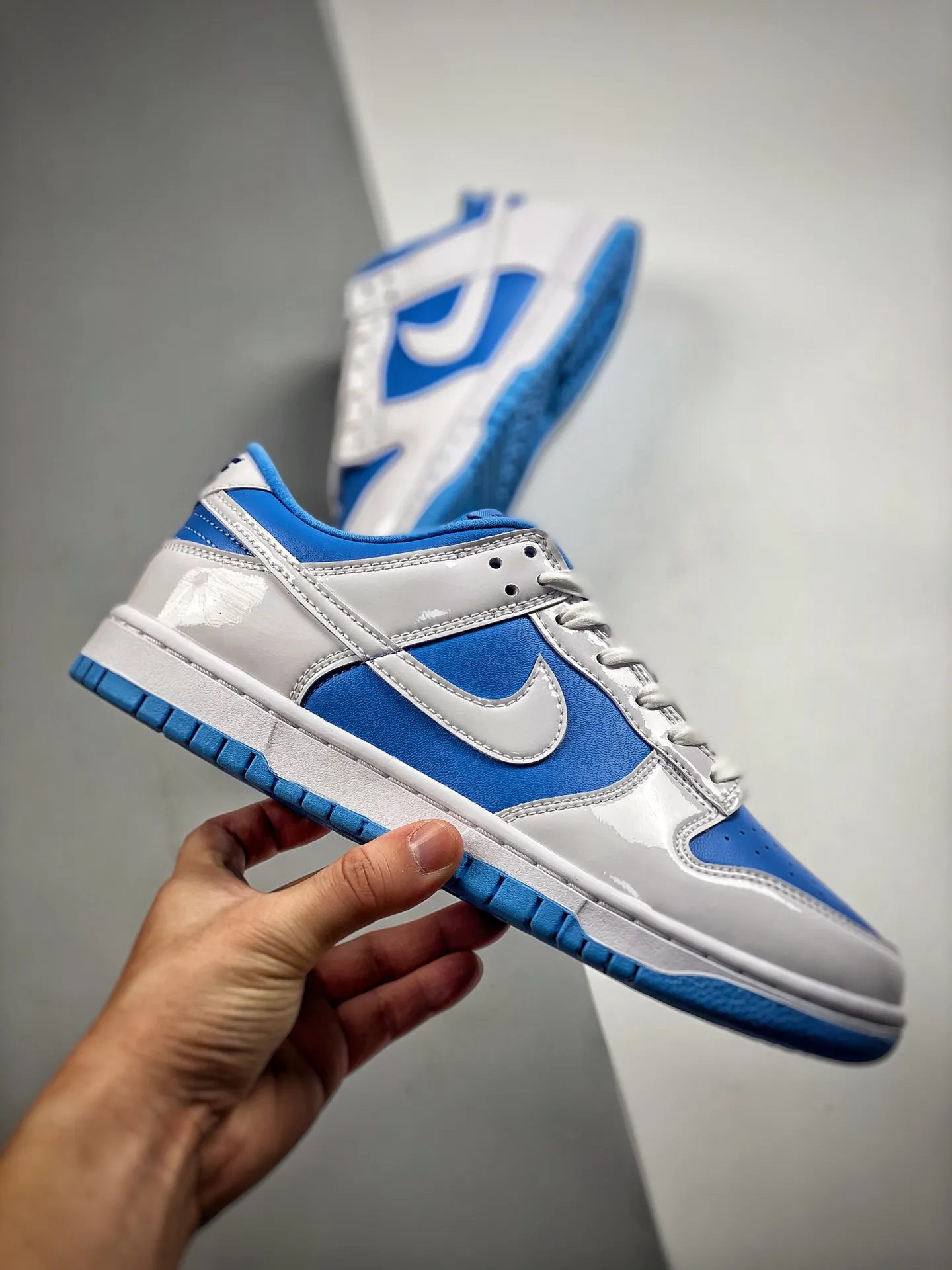 Fake Rep Replica Nike Dunk Low Reverse UNC (W) in Blue | YtaYta