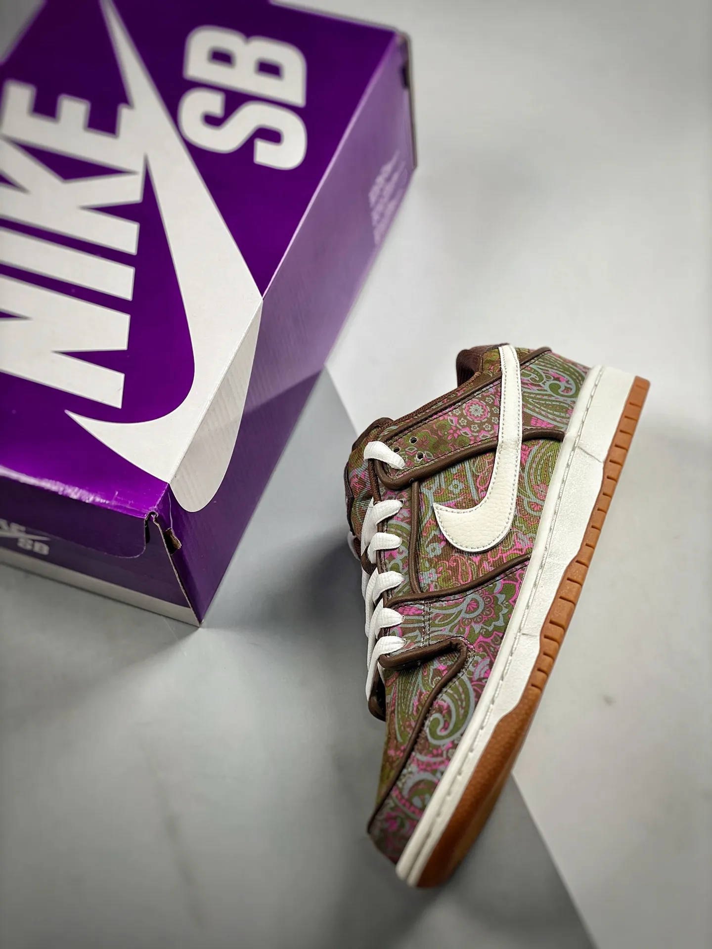 Nike SB Dunk Low PRM Paisley Brown Replica: Style Meets Affordability | YtaYta