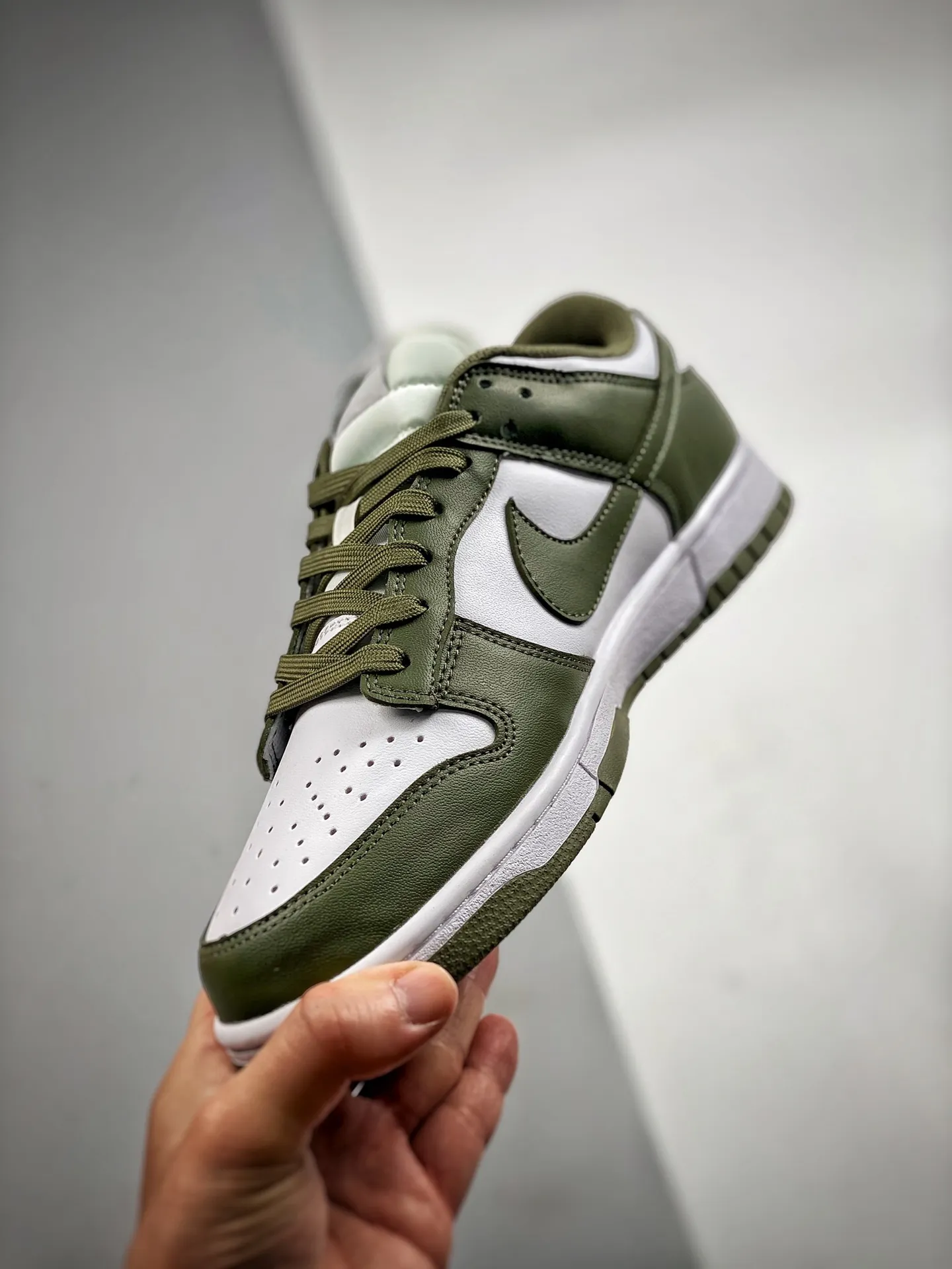 Nike Dunk Low Medium Olive: An In-Depth Review and Comparison | YtaYta