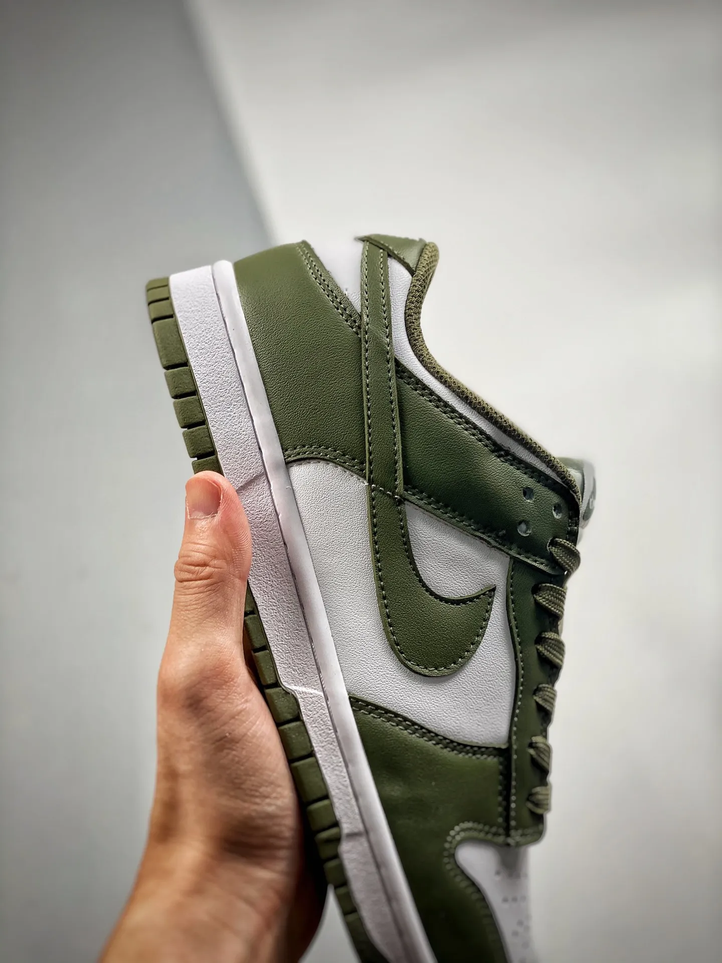 Nike Dunk Low Medium Olive: An In-Depth Review and Comparison | YtaYta