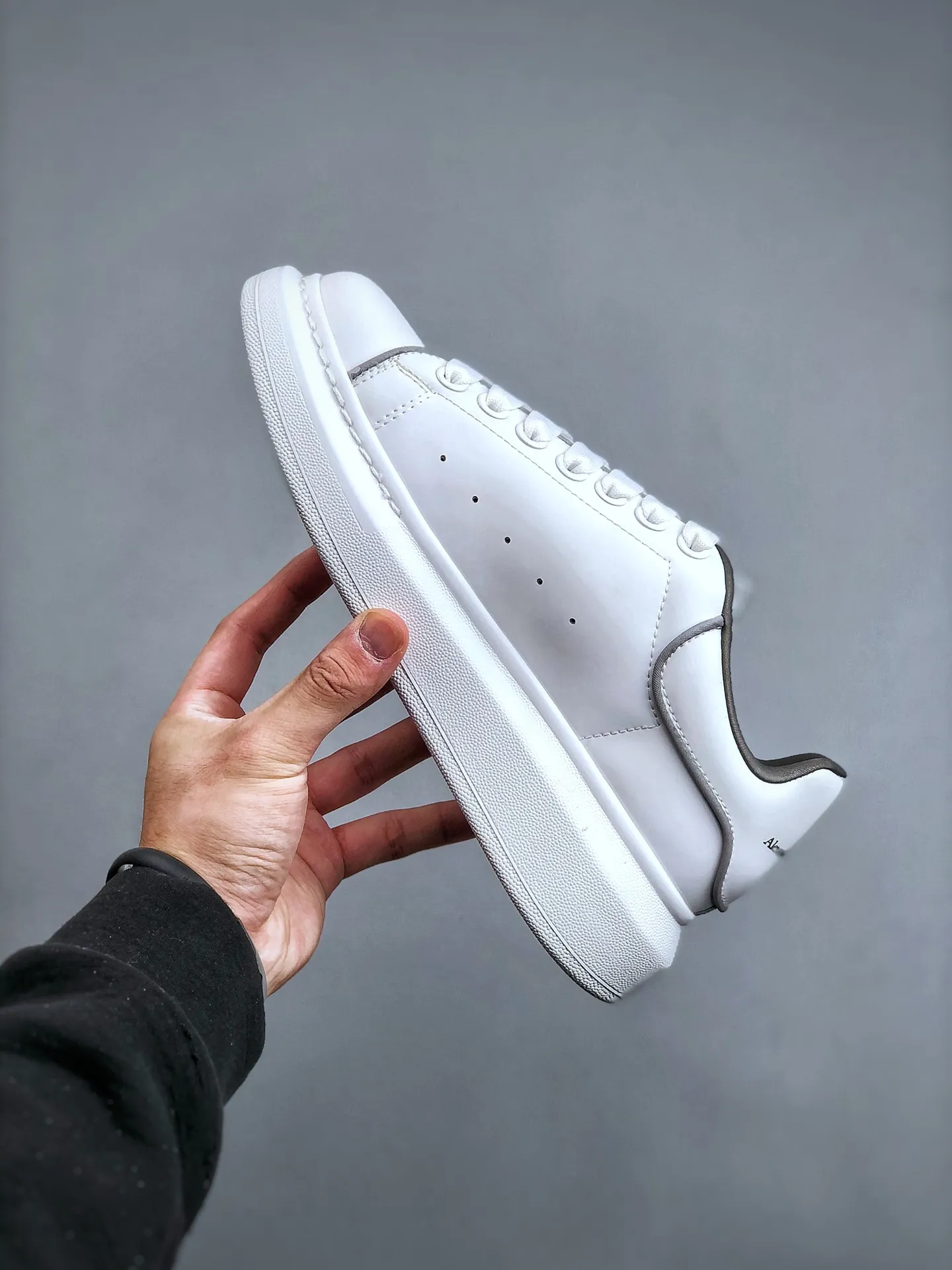 Fake Replica Alexander McQueen Men's White Oversized Sneaker - 6.5 | YtaYta