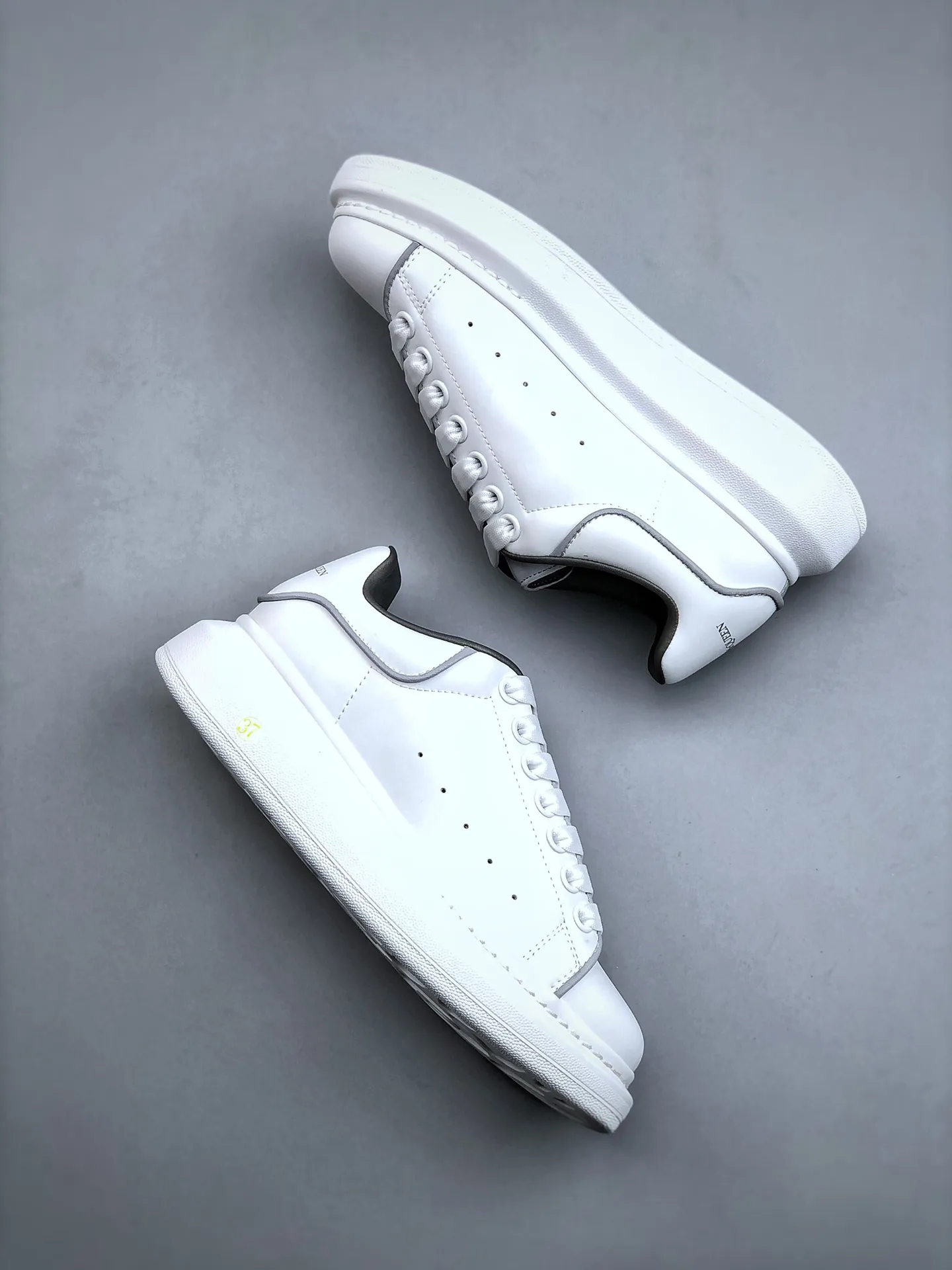 Fake Replica Alexander McQueen Men's White Oversized Sneaker - 6.5 | YtaYta