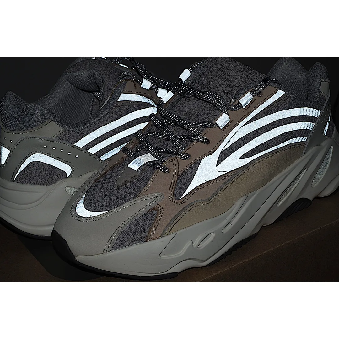 The Ultimate Guide to Fake Rep Replica Yeezy Boost 700 V2 Cream | YtaYta