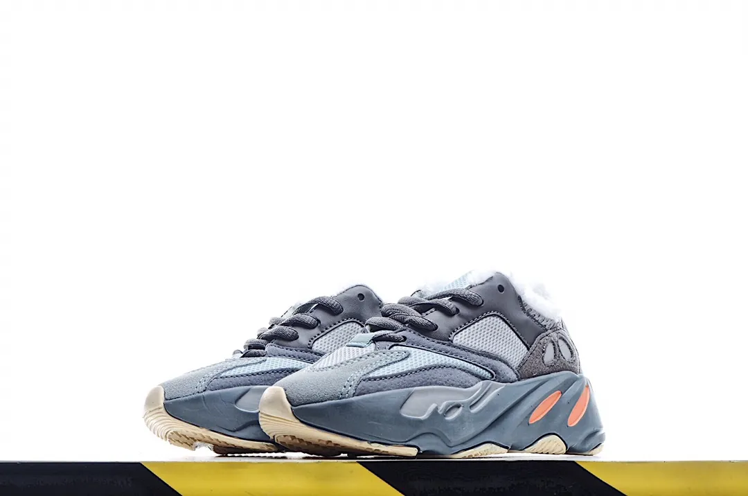 Fake Rep Replica Yeezy Boost 700 Inertia: High-Quality OG Trainers | YtaYta