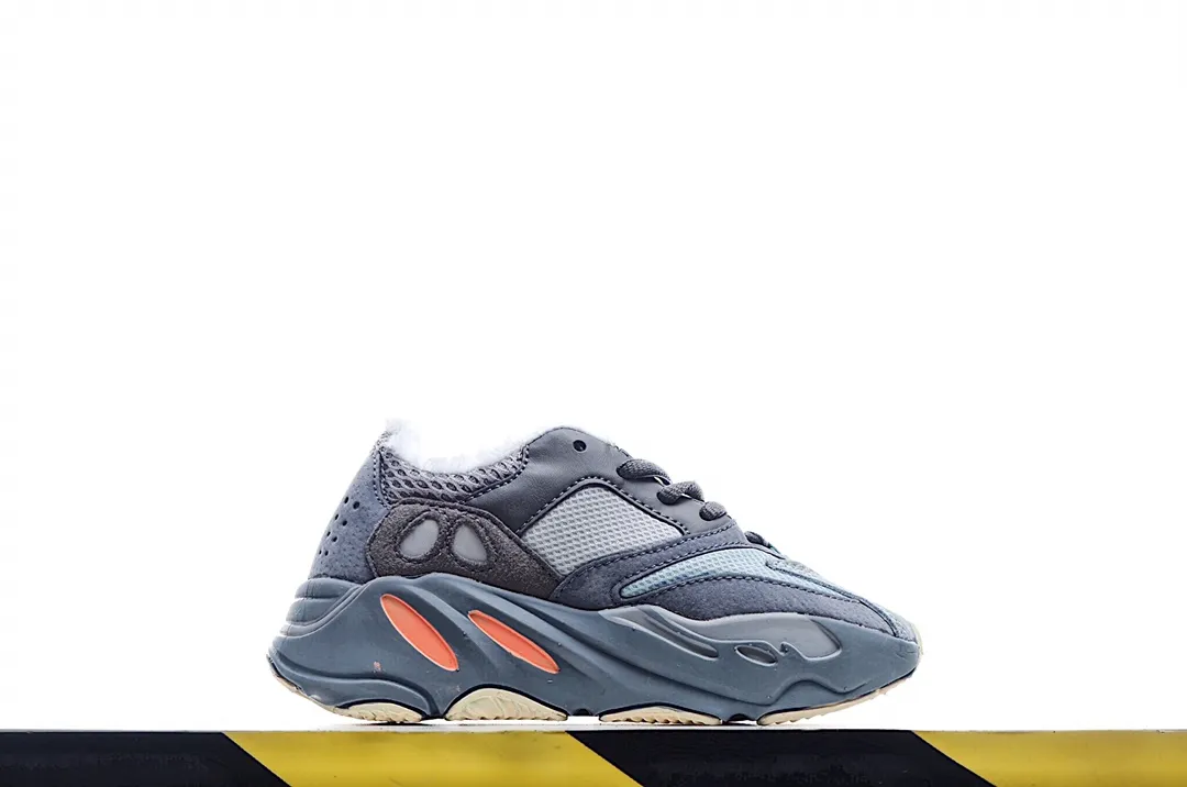 Fake Rep Replica Yeezy Boost 700 Inertia: High-Quality OG Trainers | YtaYta