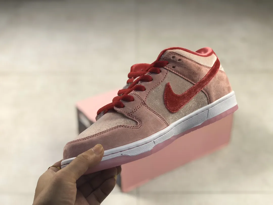 Strangelove x Nike SB Dunk Low Pink Replica - A Comprehensive Review | YtaYta