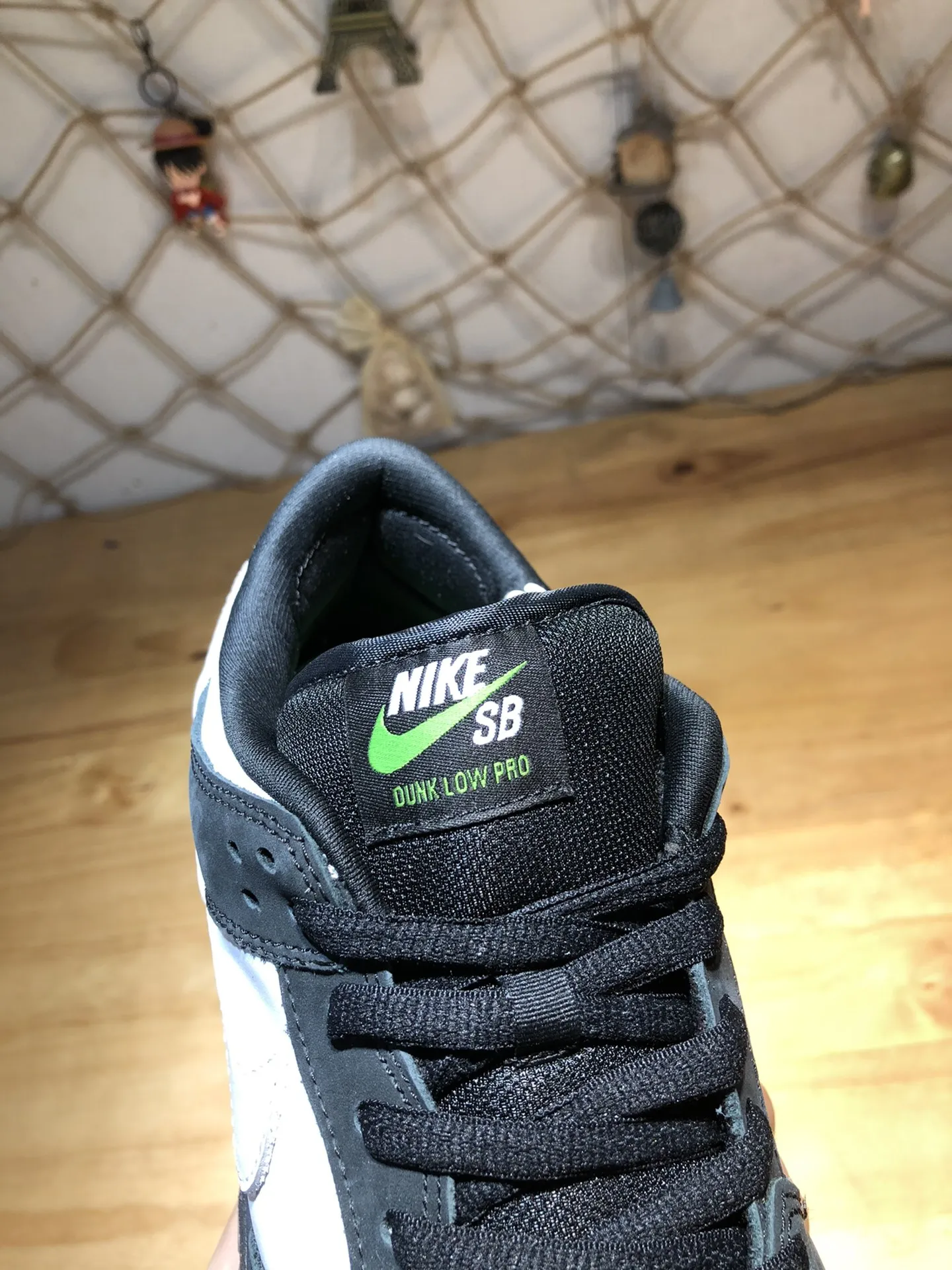 Jeff Staple x Nike SB Dunk Low 'Panda Pigeon' Replica Review | YtaYta