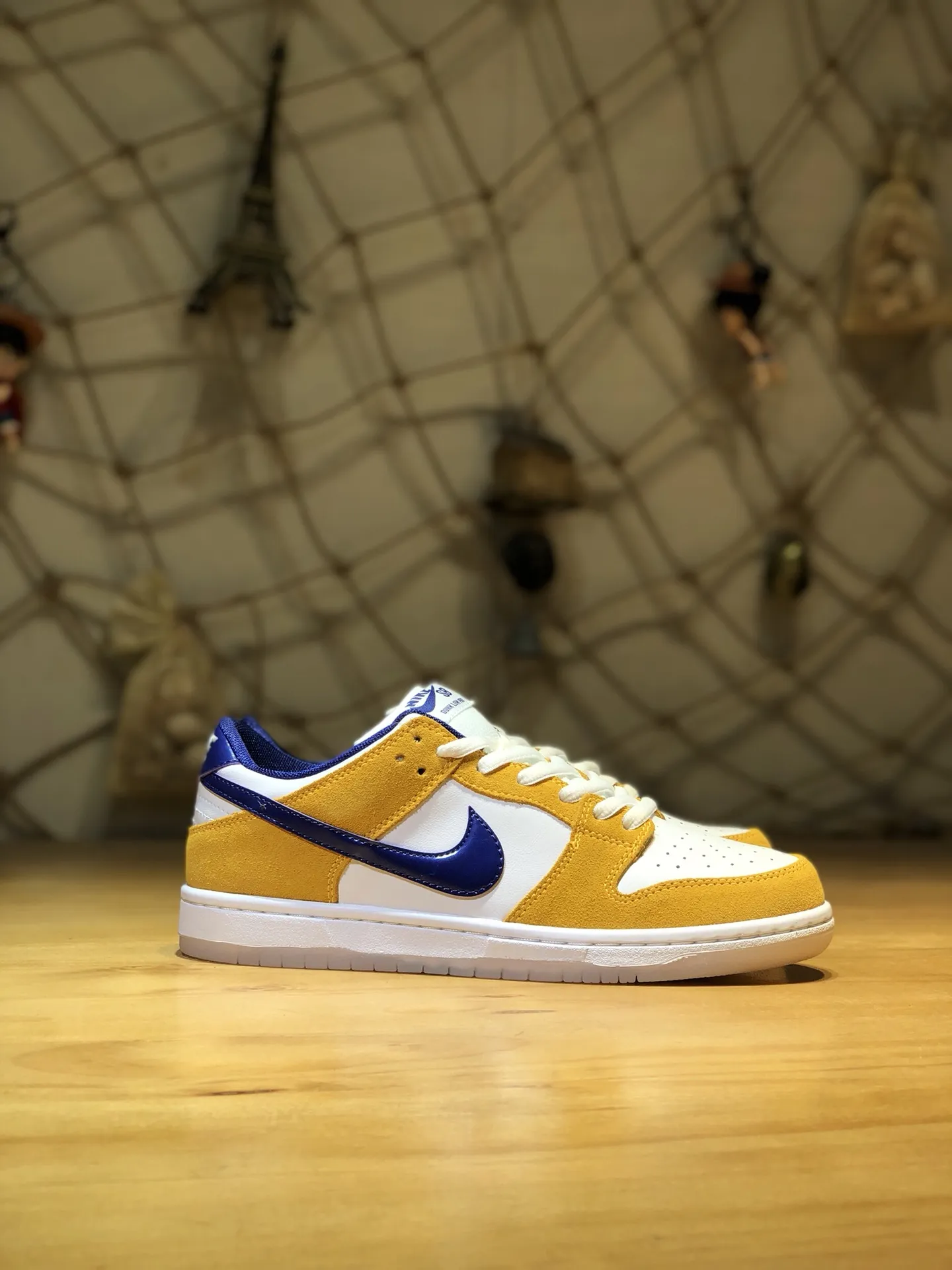 Nike SB Dunk Low Laser Orange: Replica vs Authentic Comparison | YtaYta