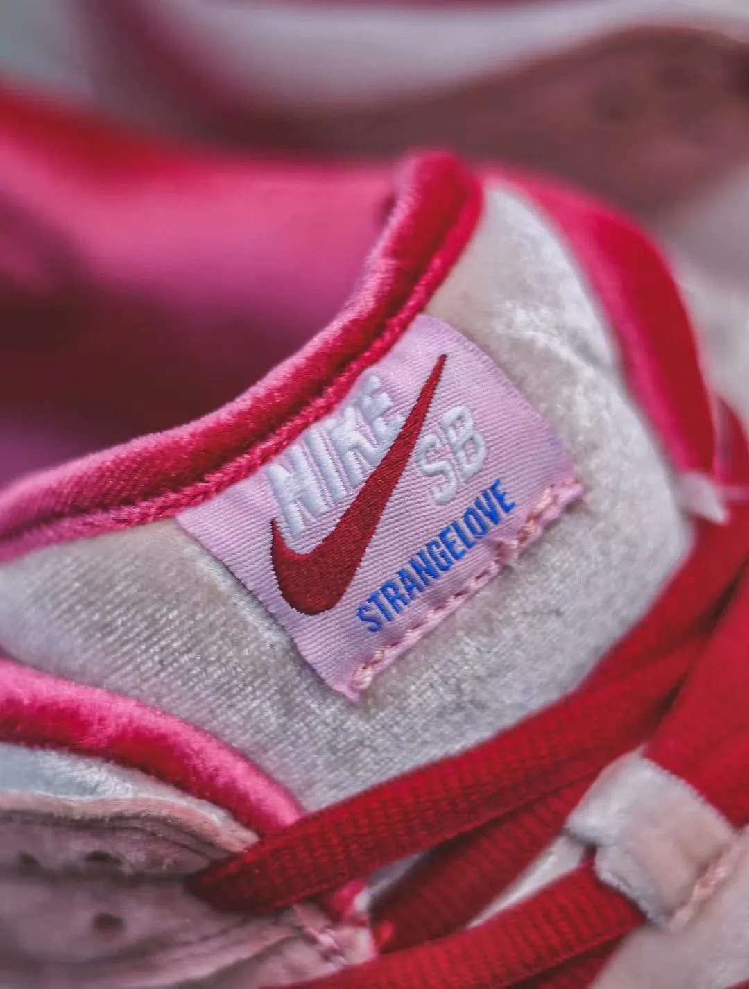 StrangeLove x Nike SB Dunk Low Pink Velvet Replica Review | YtaYta