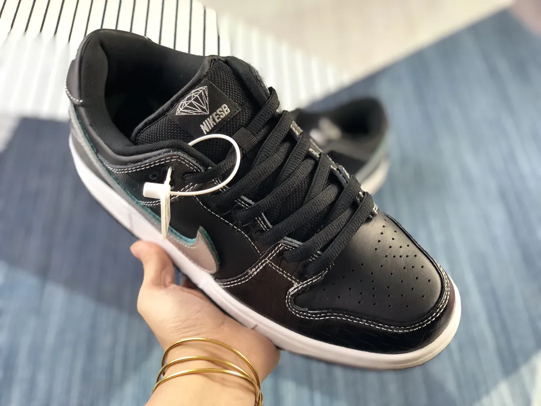 Fake Rep Replica Nike SB Dunk Low Pro x Diamond Supply Co. Black Diamond 2018 | YtaYta