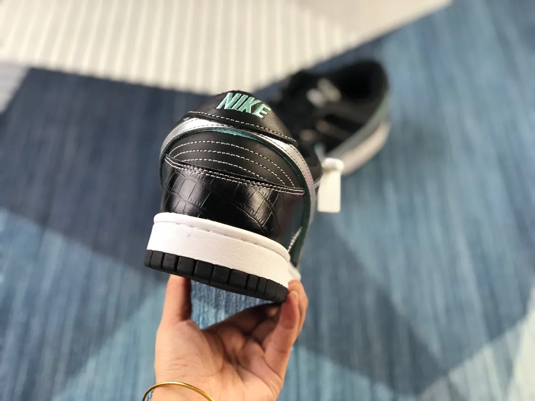 Fake Rep Replica Nike SB Dunk Low Pro x Diamond Supply Co. Black Diamond 2018 | YtaYta