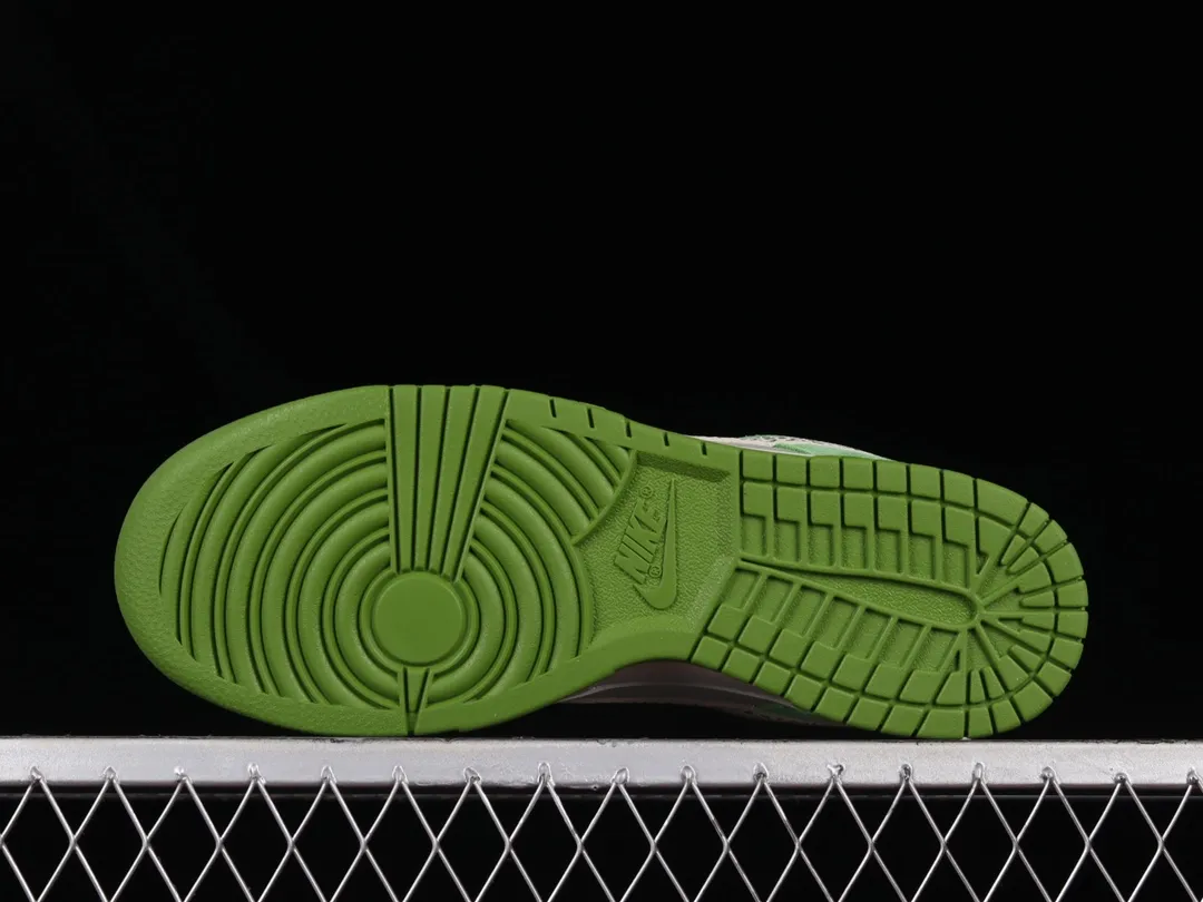 Nike Dunk Low Safari Swoosh Chlorophyll - Replica or Real? | YtaYta