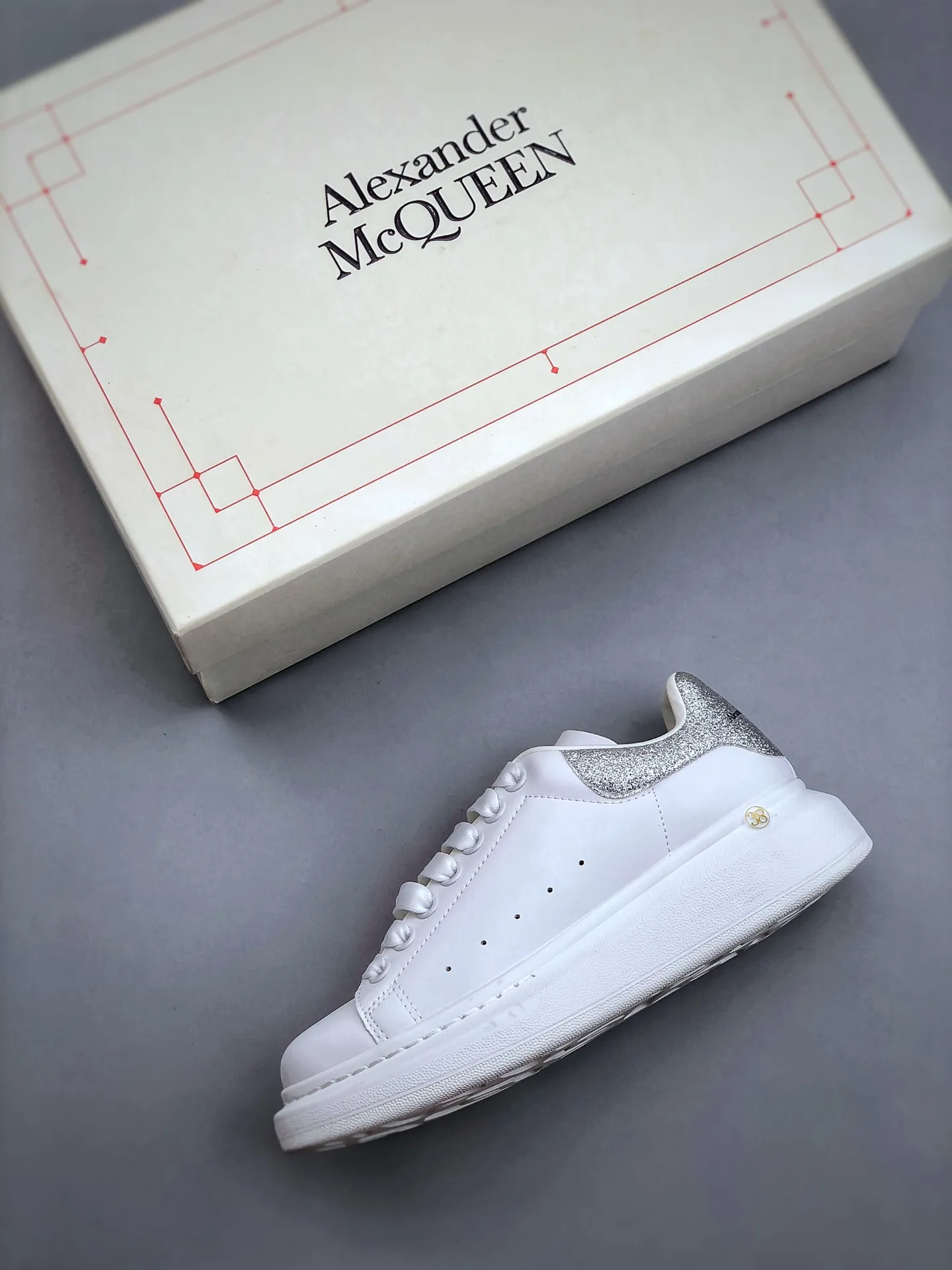 Alexander McQueen Oversized White/Silver Sneakers - Replica Review | YtaYta