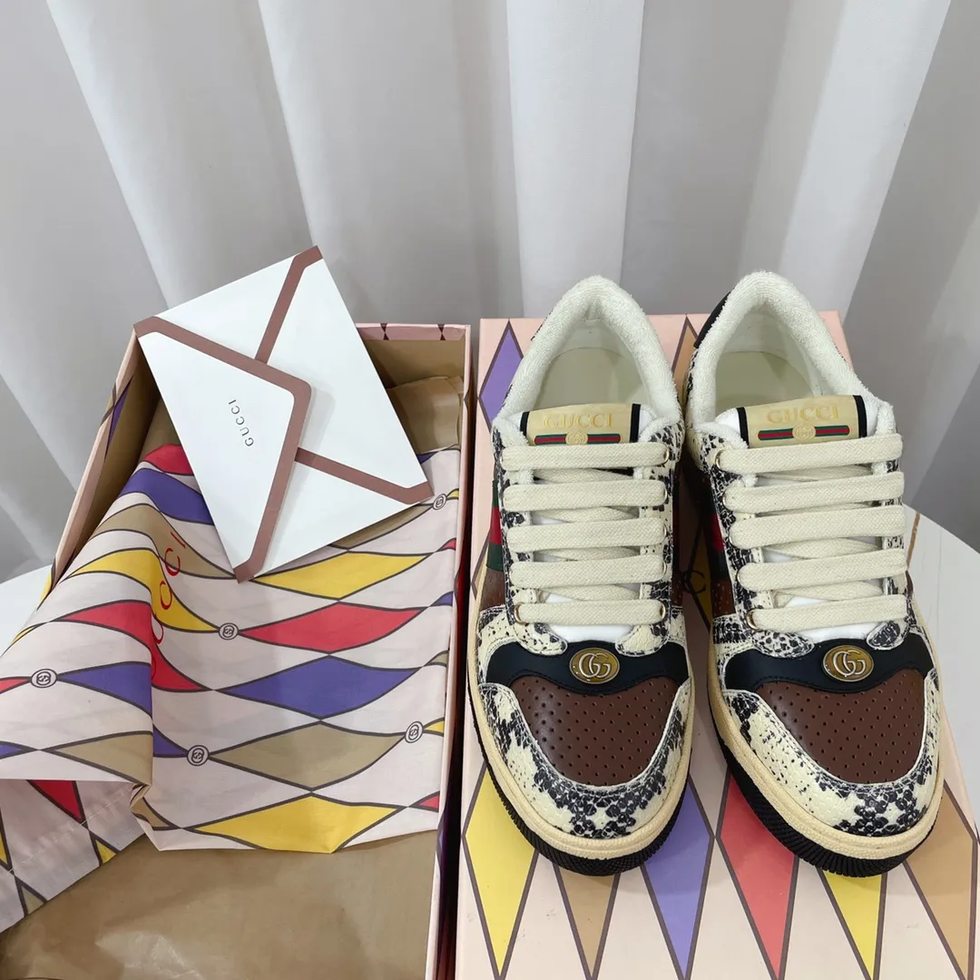 Vintage and Modern: A Detailed Look at Replica Designer Sneakers | YtaYta