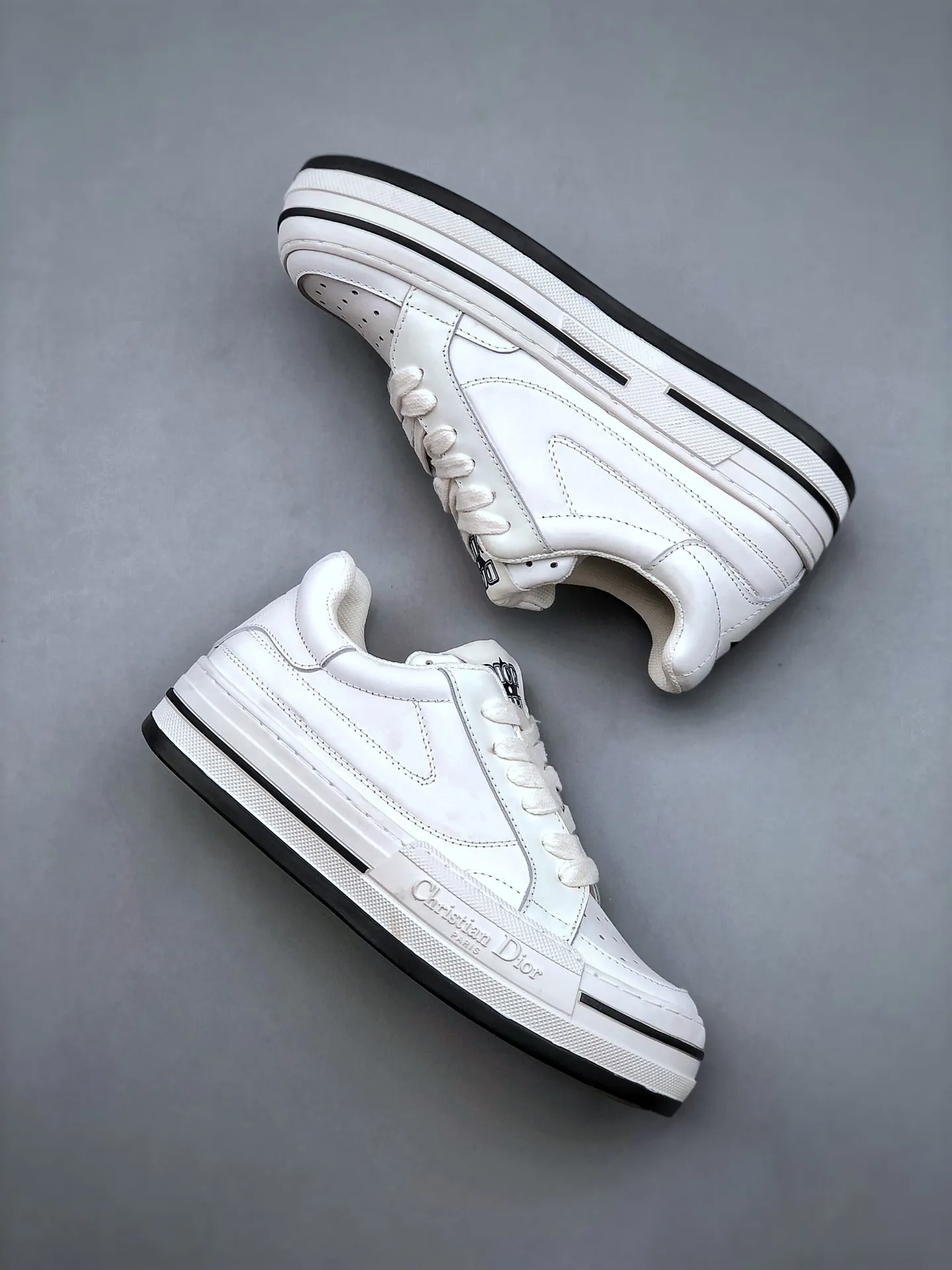 Christian Dior D-Freeway White/Black Replica Sneakers: Stylish & Affordable Alternatives | YtaYta