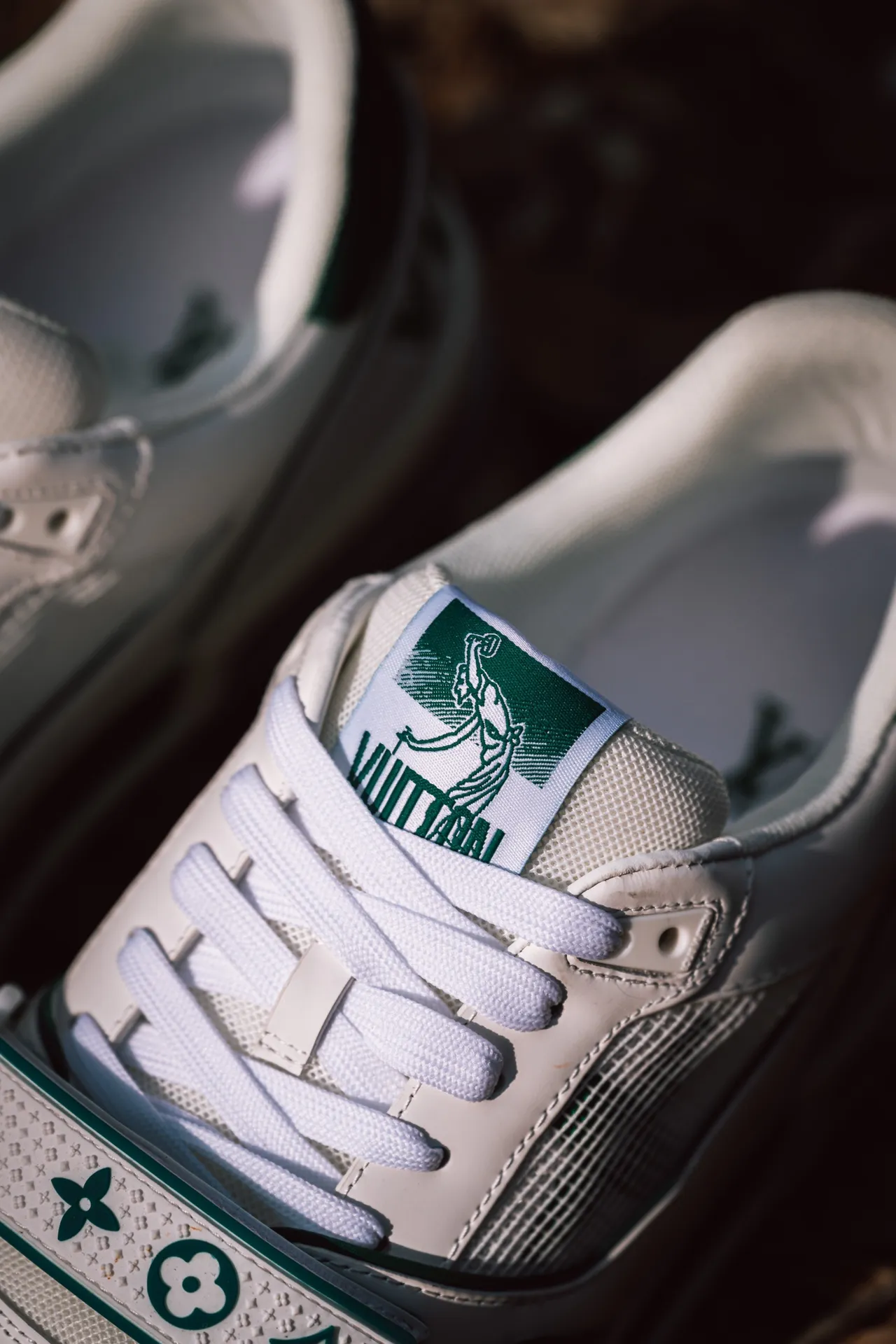 Authentic vs Replica Louis Vuitton LV Trainer Sneaker Low White Green | YtaYta