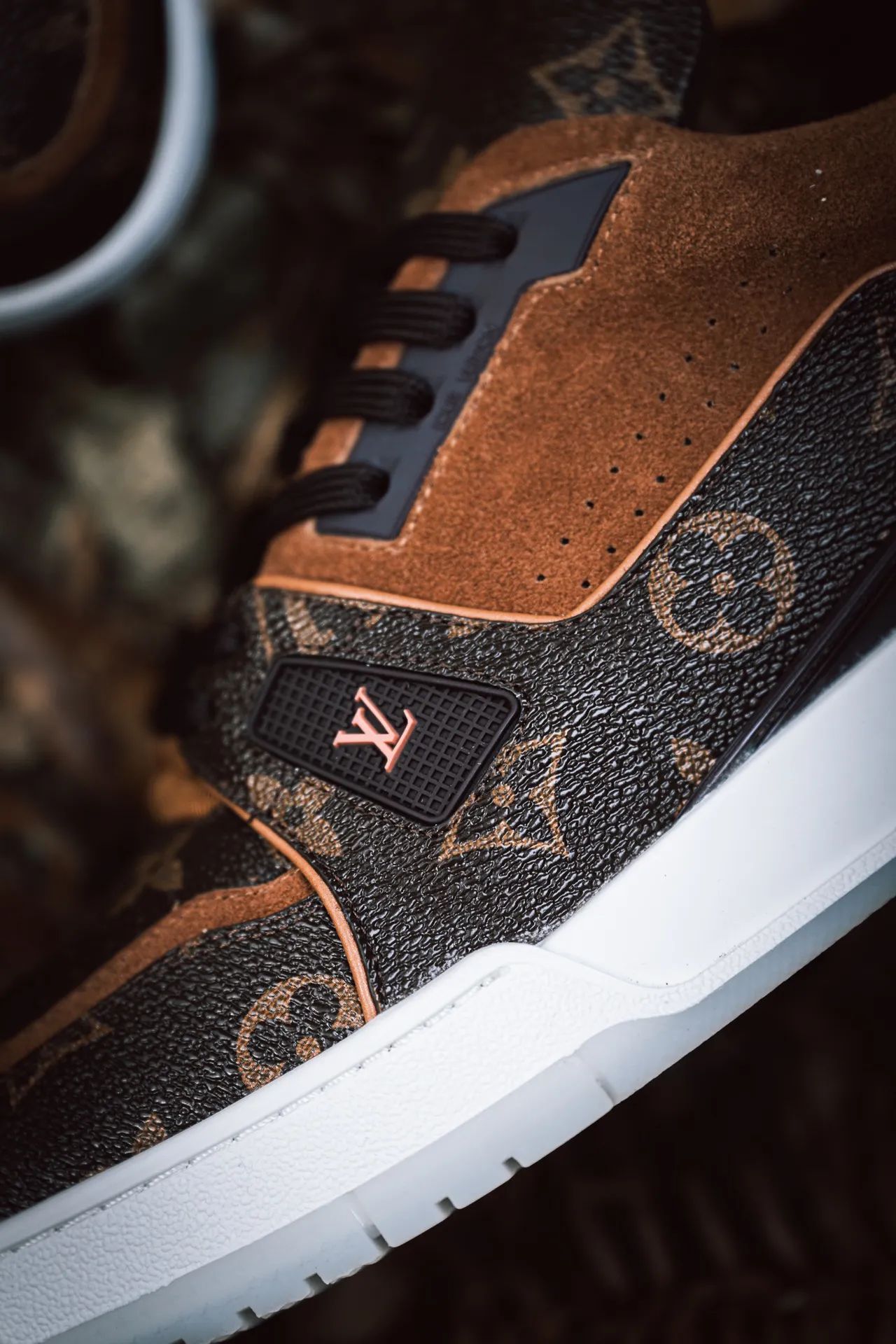 Unveiling the World of Replica Louis Vuitton Trainers: A Comprehensive Guide | YtaYta