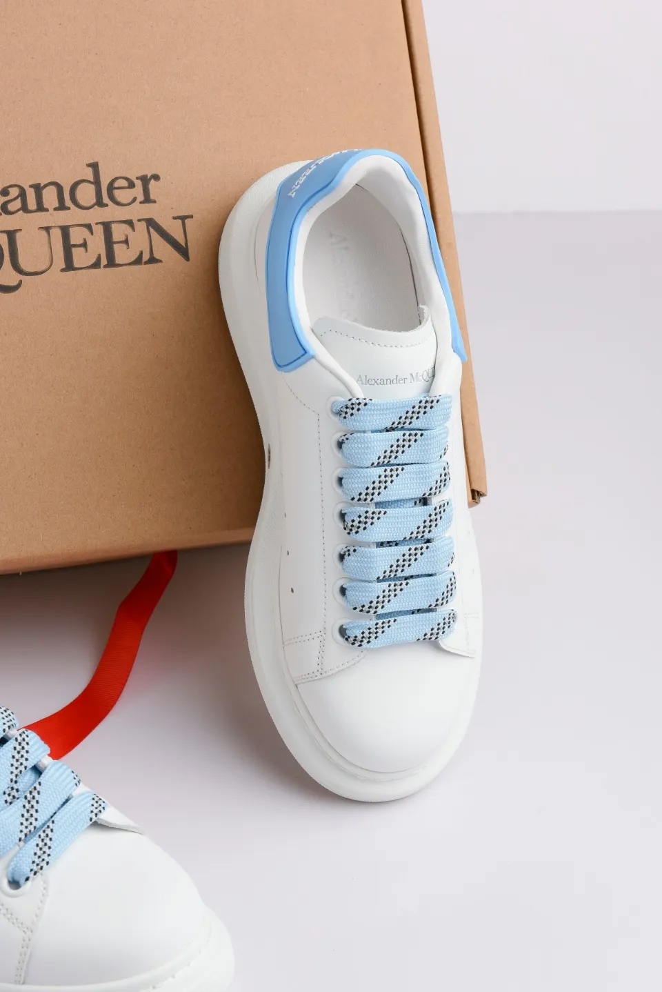 Alexander McQueen White Oversized Sneakers Replica: A Comprehensive Review | YtaYta