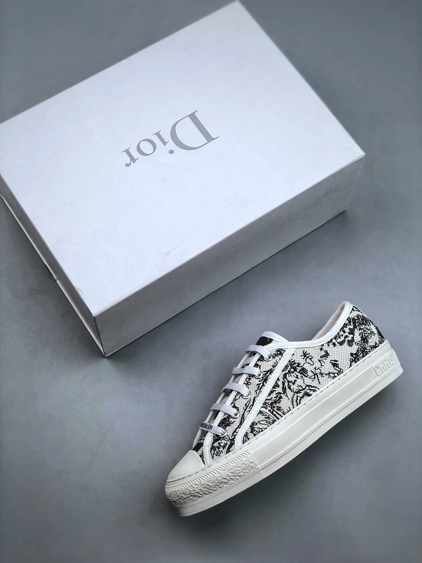 Dior Walk'n'Dior Platform Sneakers - White and Black Cotton Replica | YtaYta