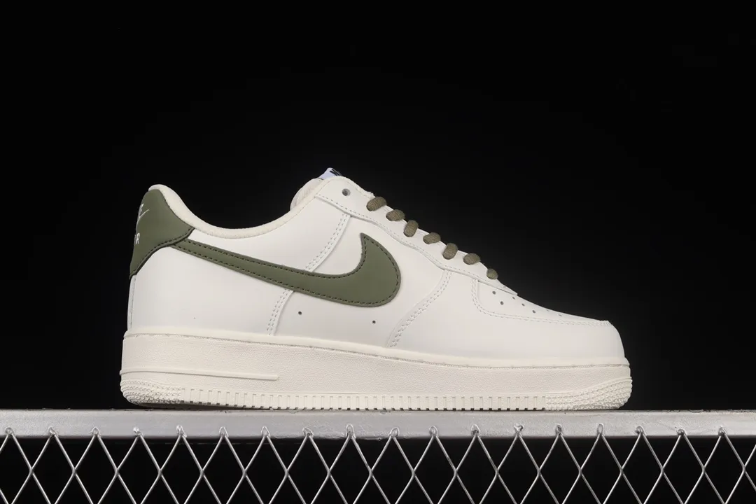 Replica Nike Air Force 1 07 Low Cream White Dark Green: A Detailed Review | YtaYta