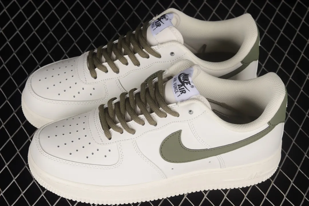 Replica Nike Air Force 1 07 Low Cream White Dark Green: A Detailed Review | YtaYta