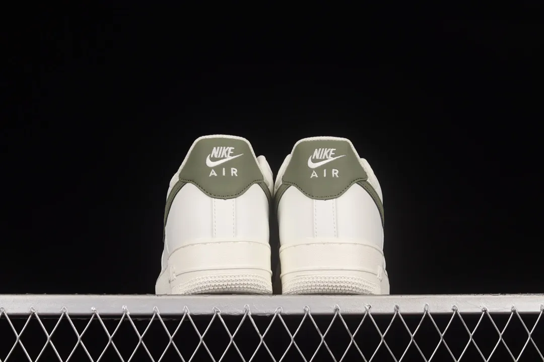 Replica Nike Air Force 1 07 Low Cream White Dark Green: A Detailed Review | YtaYta