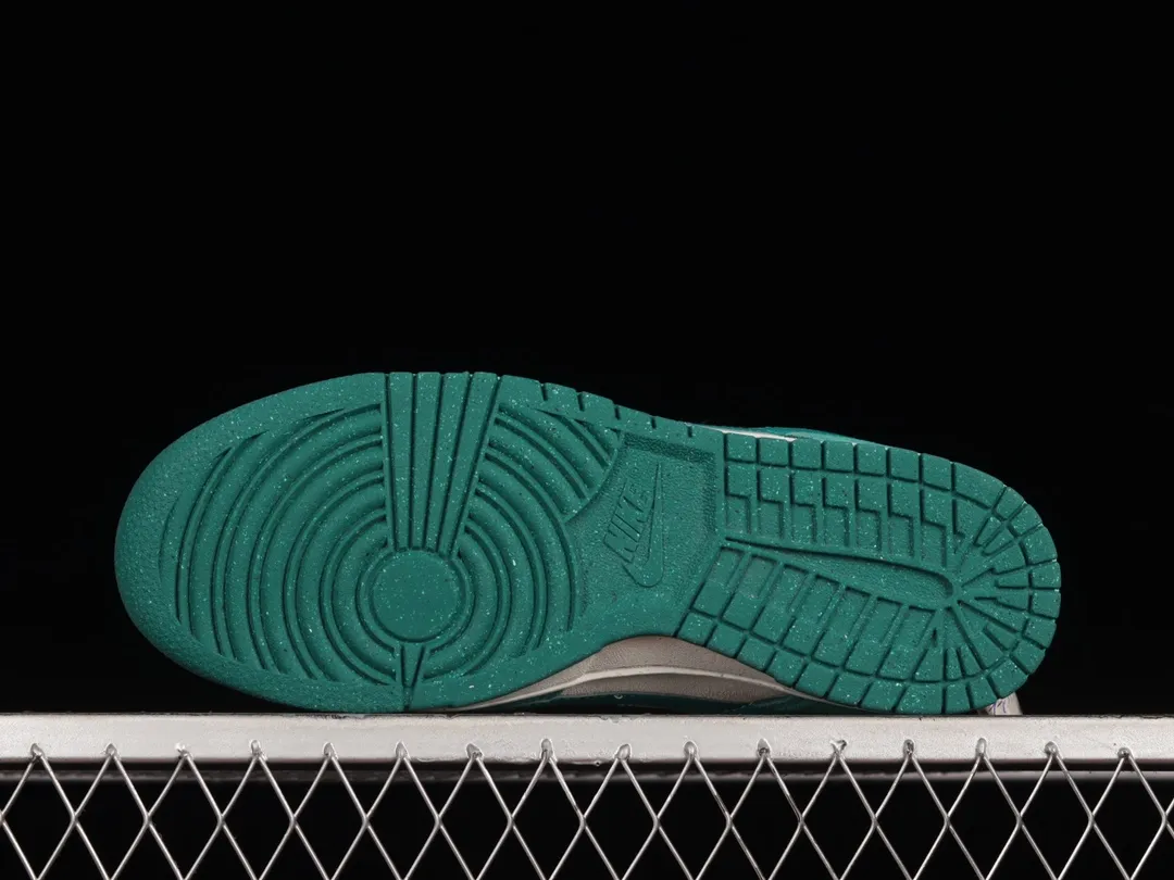 Nike Dunk Low SE '85 Neptune Green: A Comprehensive Review | YtaYta