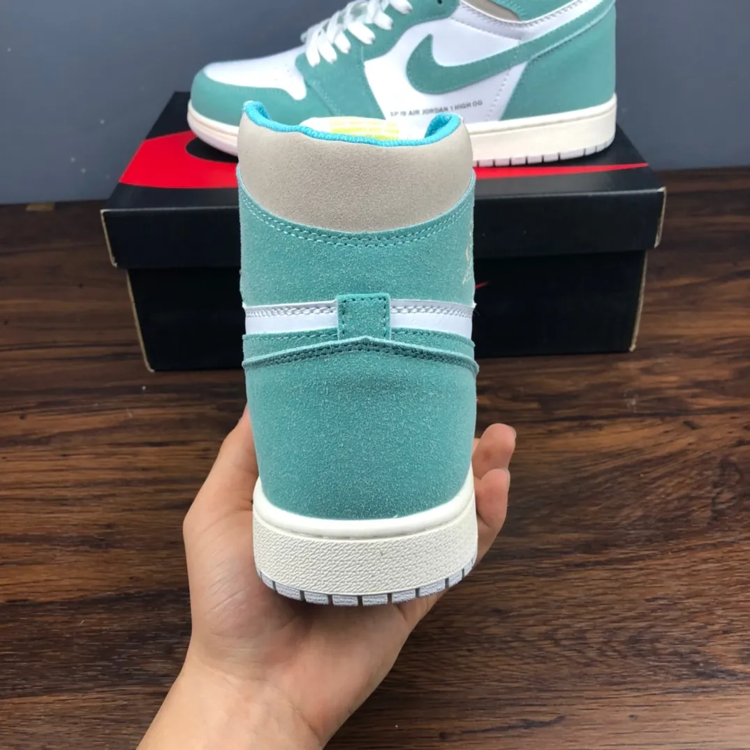 Air Jordan 1 Retro High OG Turbo Green – Excellence in Style and Comfort | YtaYta