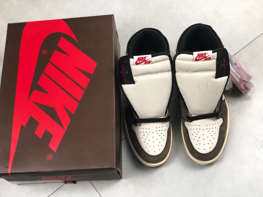 Travis Scott x Air Jordan 1 Retro High OG 'Mocha' Review - Authentic vs Replica | YtaYta