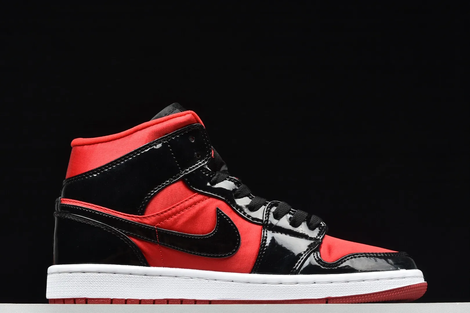 Air Jordan 1 Mid Hot Punch - A Must-Have for Sneaker Enthusiasts | YtaYta