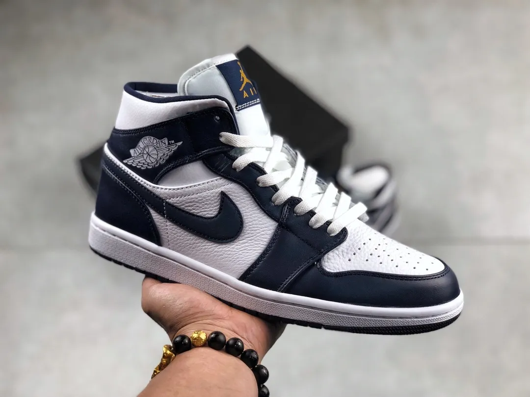 Air Jordan 1 Mid 'Obsidian': A Perfect Blend of Style and Comfort | YtaYta