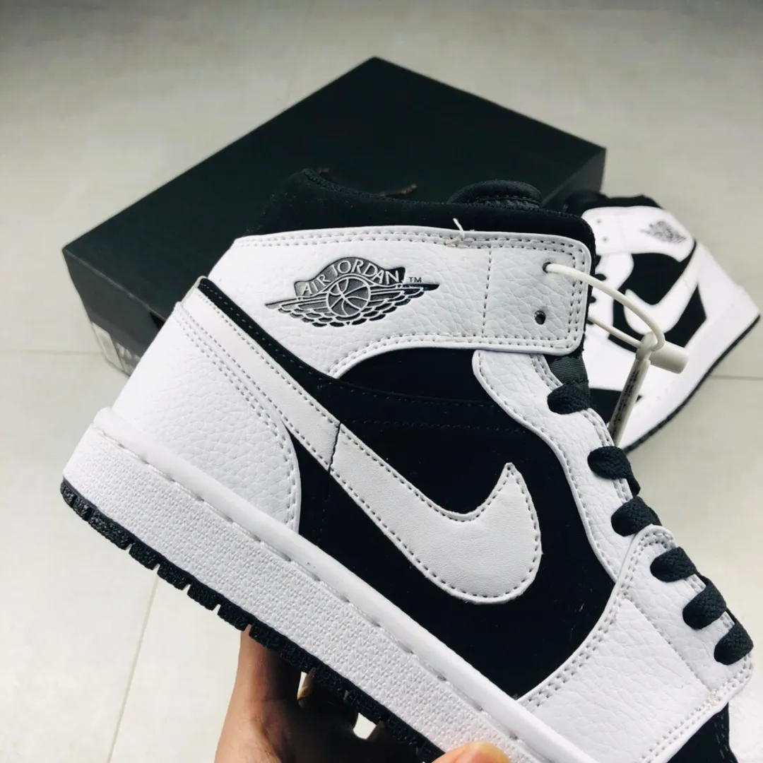 Air Jordan 1 Mid Panda White-Black: Iconic Style and Versatility | YtaYta