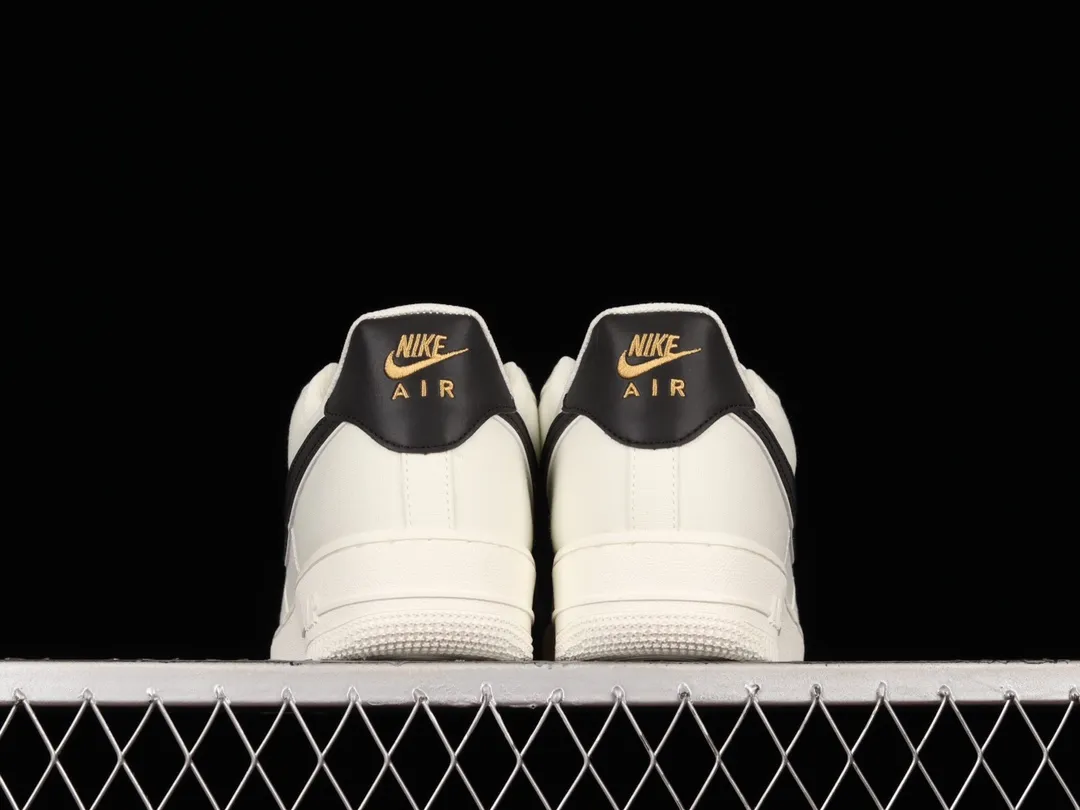 Nike Wmns Air Force 1 '07 Essential 'White Black' Review | YtaYta