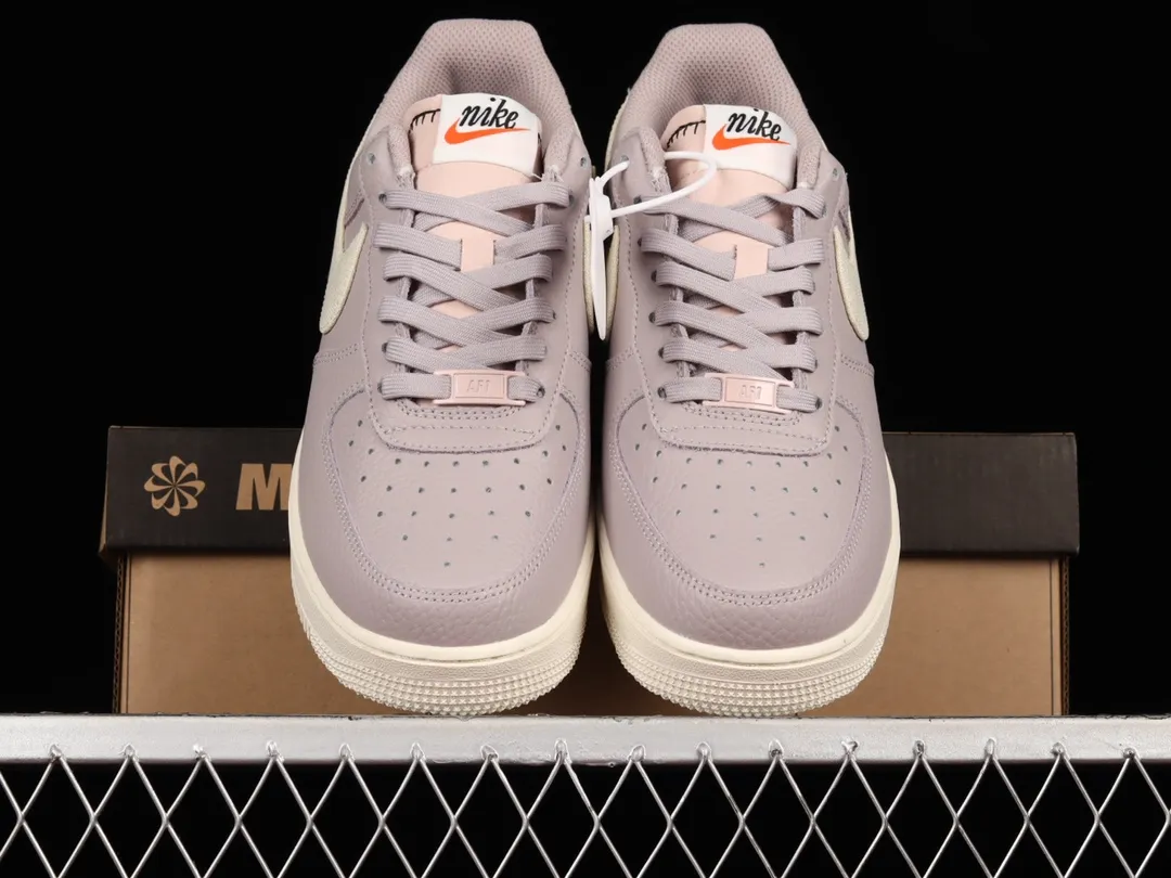 Nike Wmns Air Force 1 '07 SE 'Air Sprung' | Purple Review | YtaYta