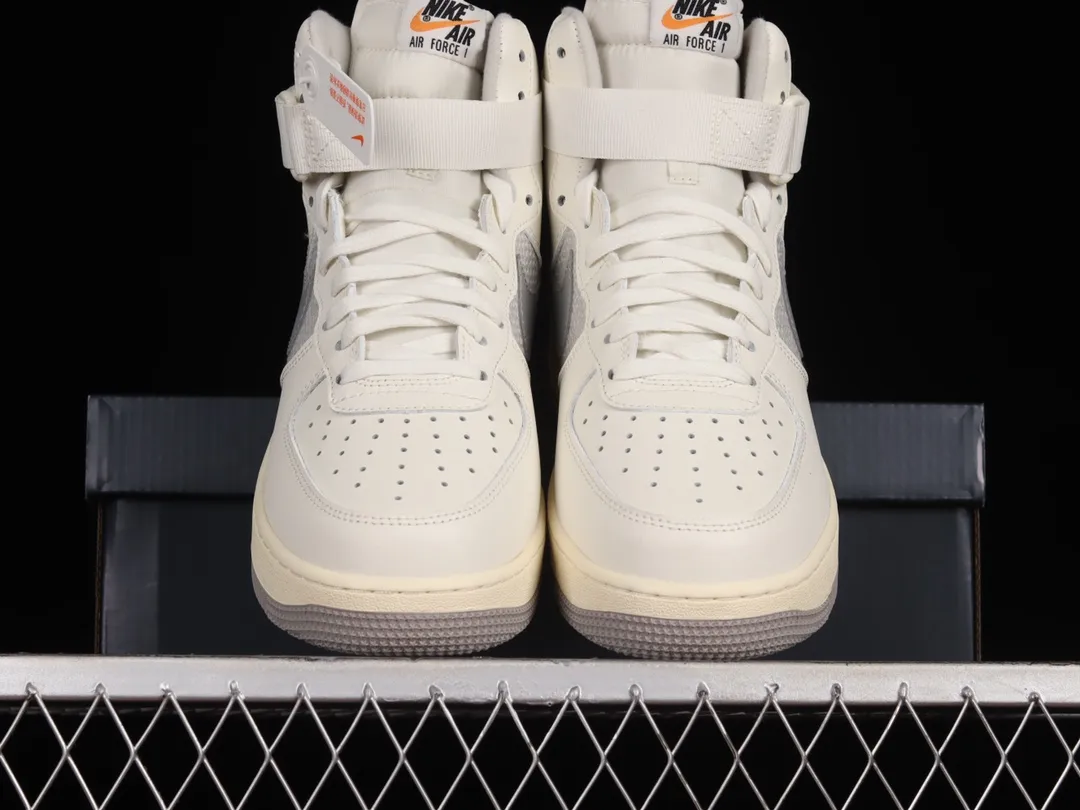 Nike Air Force 1 High `07 LV8 Vintage - Sail/Medium Grey/Light Bone: A Timeless Classic | YtaYta