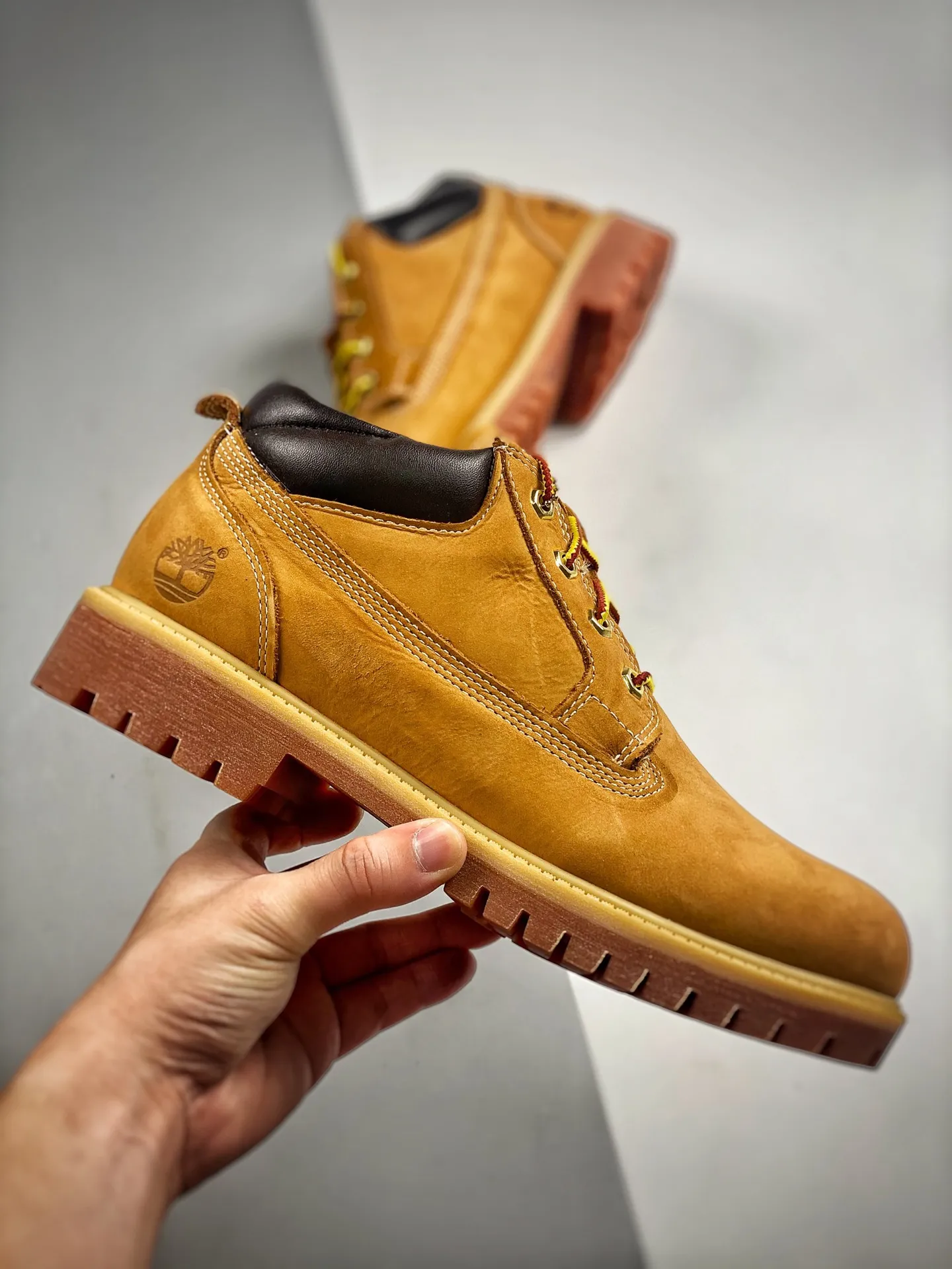 Exploring the Timeless Appeal of Timberland Classic Oxford Shoes | YtaYta