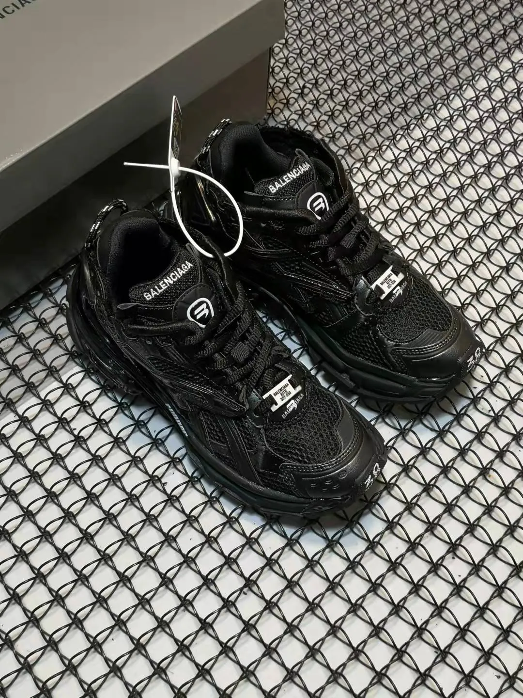 Balenciaga Men's Runner Sneaker in Dark Grey: Authenticity and Review | YtaYta