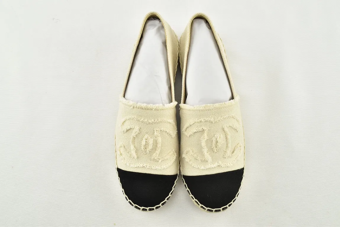 Chanel Beige & Black Linen Espadrilles: Authenticity and Style | YtaYta