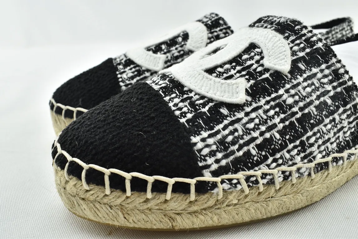 Chanel Black and White Tweed Espadrilles with Metallic Thread Review | YtaYta