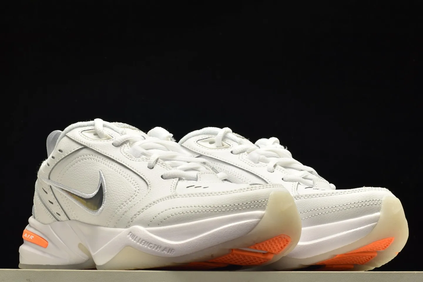 Nike Air Monarch IV 'Snow Day' Men's Running Shoes - White/Silver Review | YtaYta