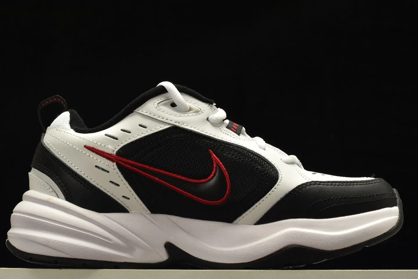 Nike Air Monarch IV Cross Trainer: A Detailed Look at Colors, Sizes, and Options | YtaYta