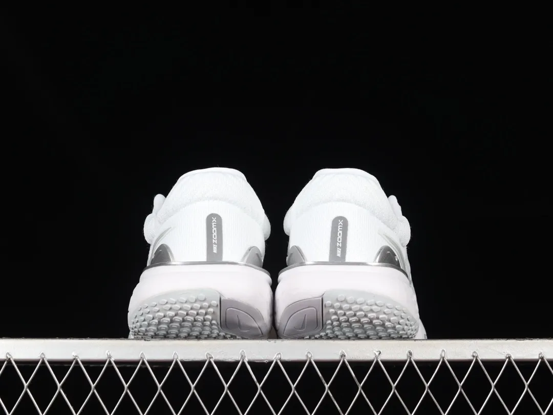 Nike ZoomX Invincible Run Flyknit 2 White Pure Platinum Review | YtaYta