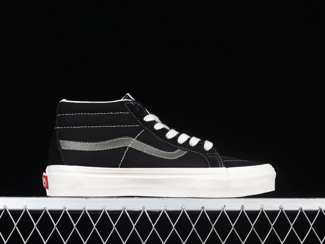 Limited-Edition Vans Sk8-Hi Collaboration: A Nod to DIY Culture | YtaYta