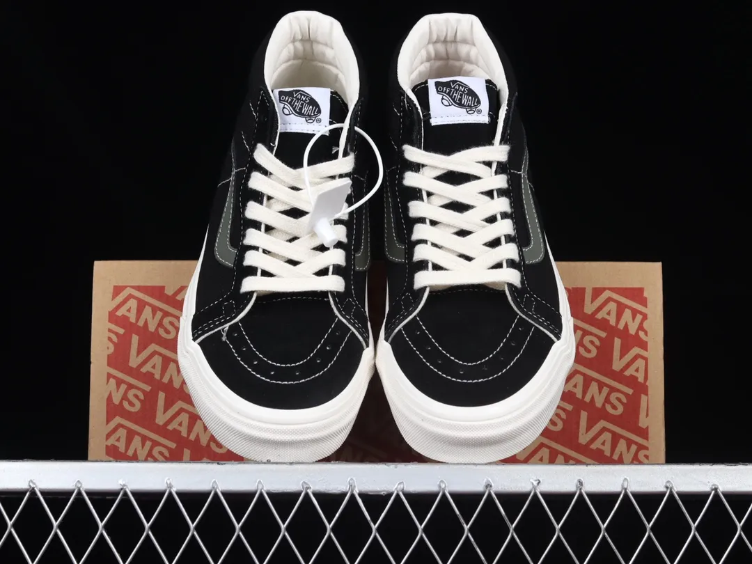 Limited-Edition Vans Sk8-Hi Collaboration: A Nod to DIY Culture | YtaYta